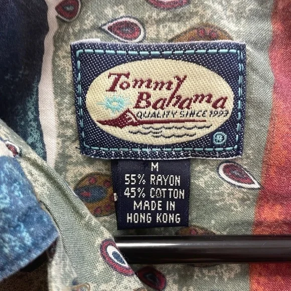 Tommy Bahama - Large Pattern Hawaiian Rayon Blend Button Down Shirt Sleeve - M - Picture 3 of 9